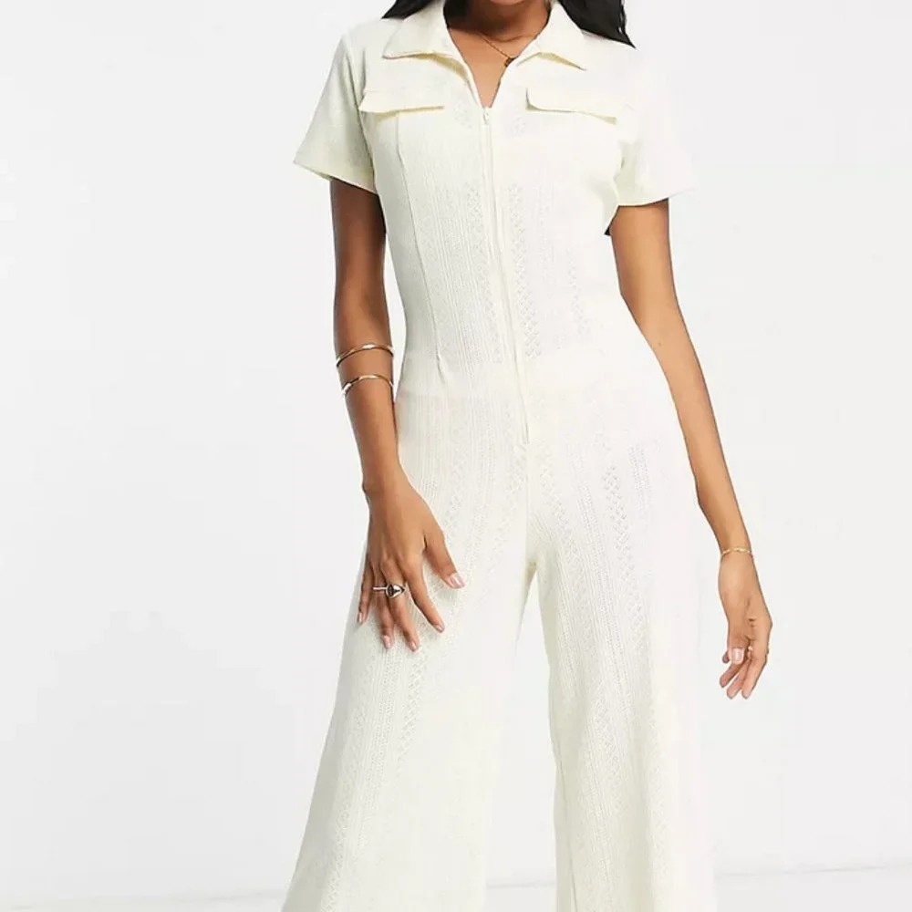 ASOS 70's zip front collared jumpsuit in pointelle Size Small US 4 Flare Beige - Picture 1 of 4